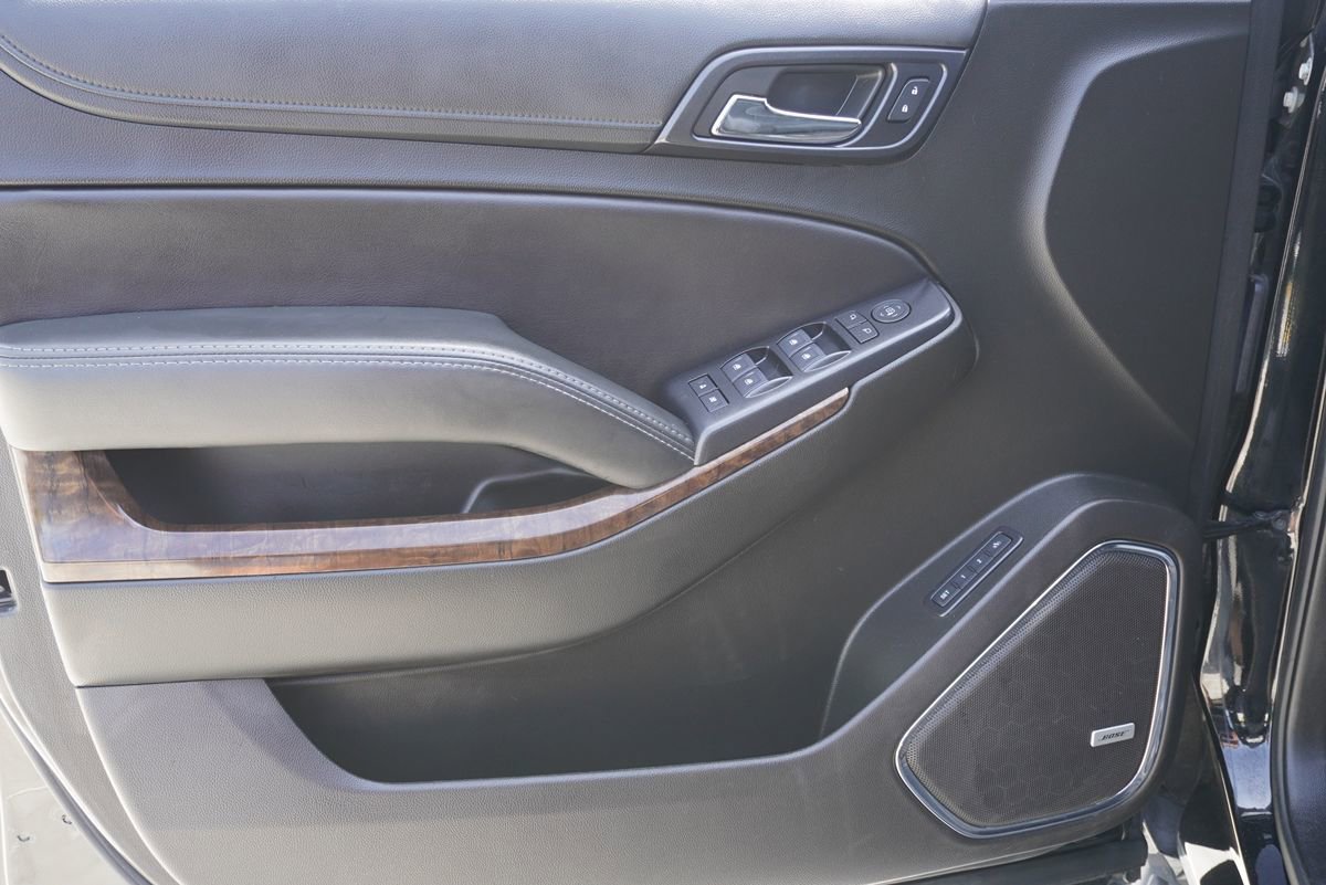 Used 2018 Chevrolet Suburban LT RWD image 26