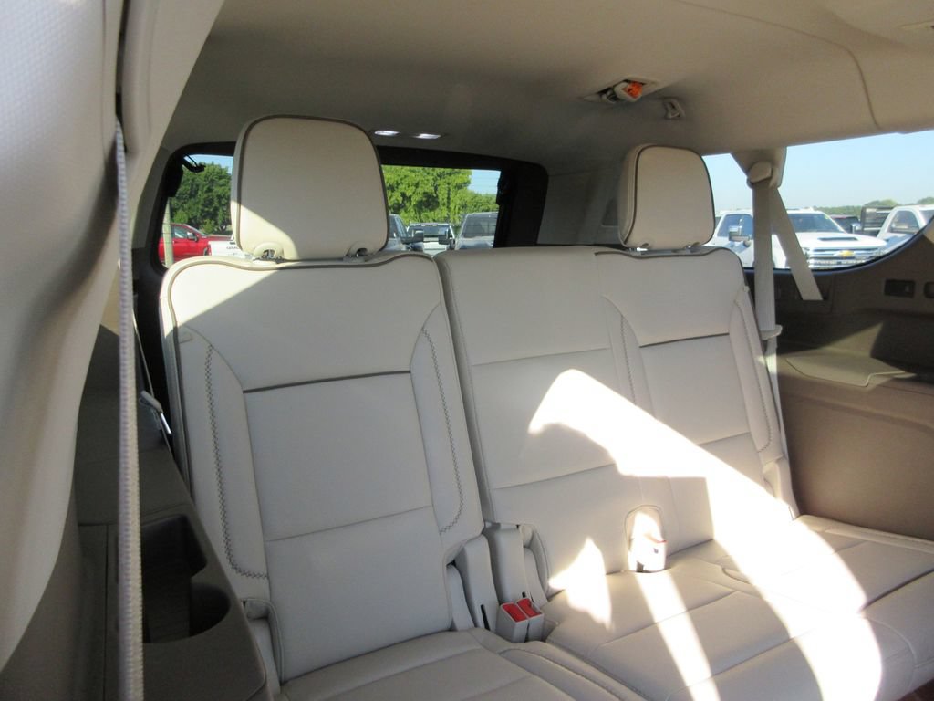 Used 2023 GMC Yukon XL Denali AWD/4WD image 29