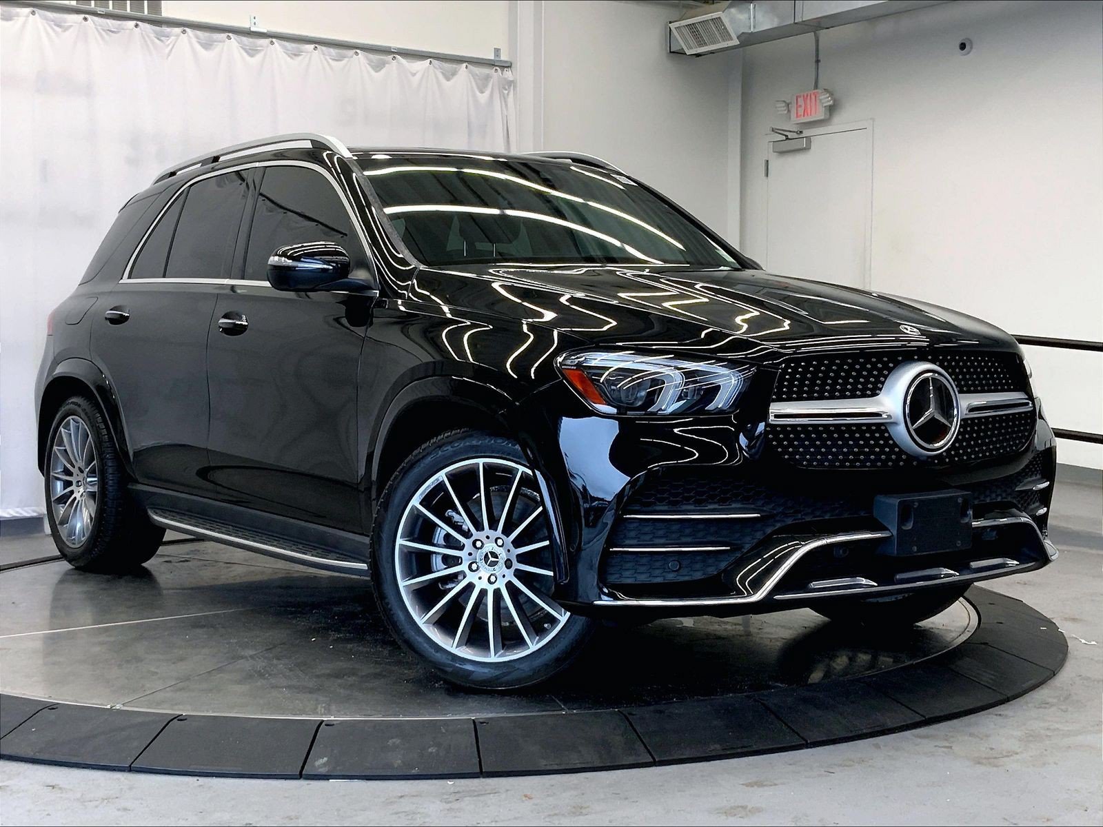 Used 2021 Mercedes-Benz GLE 450 4MATIC image 1