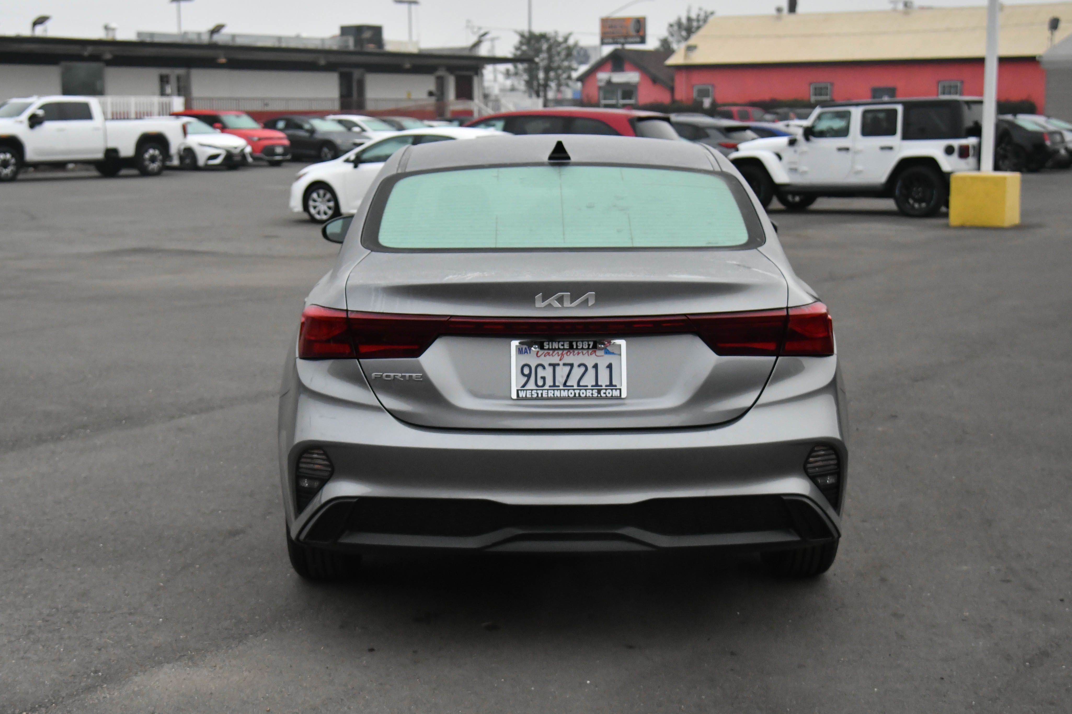 Used 2023 Kia Forte LXS image 7