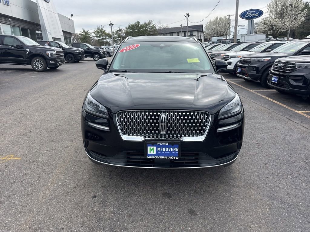 Used 2022 Lincoln Corsair AWD w/ Premium Package image 3