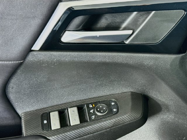 Used 2023 Mitsubishi Outlander SE FWD image 21