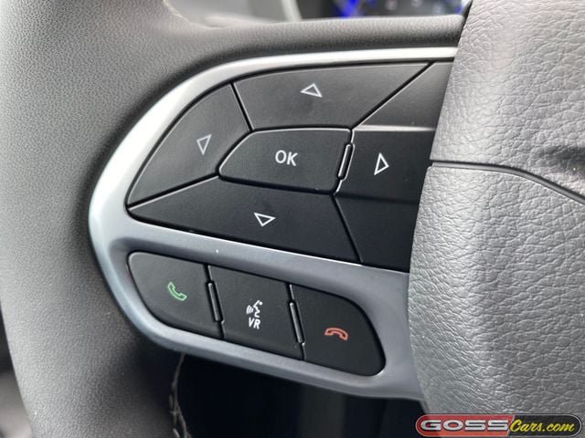 New 2027 Chrysler Pacifica Select AWD/4WD image 17