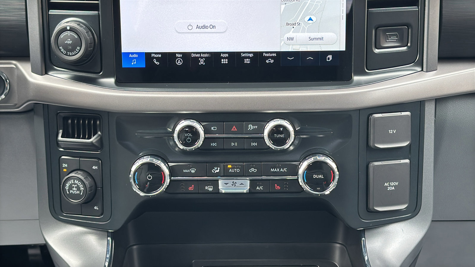 Used 2025 Ford F150 XLT w/ Equipment Group 302A MID image 23