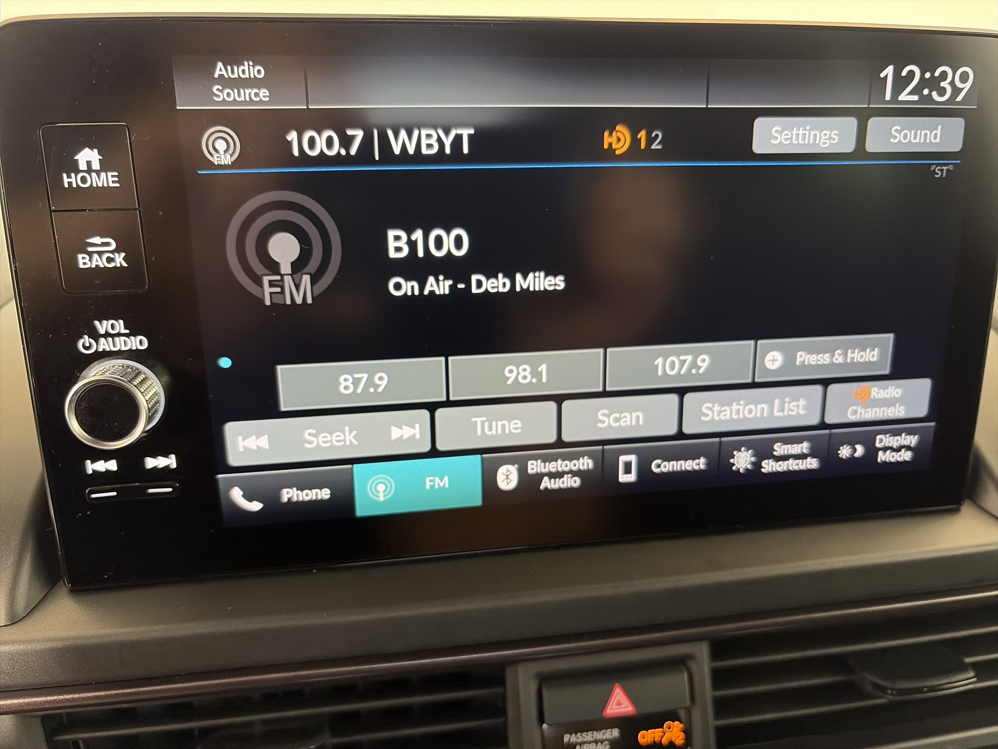 Used 2025 Honda Pilot TrailSport image 26