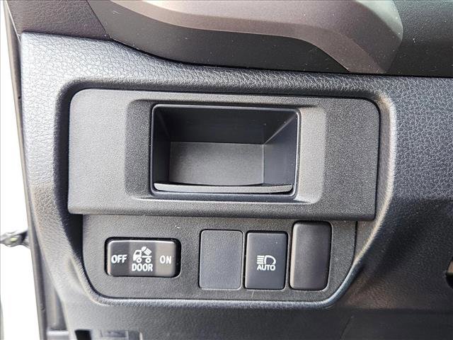 Used 2019 Toyota Tacoma SR5 RWD image 25
