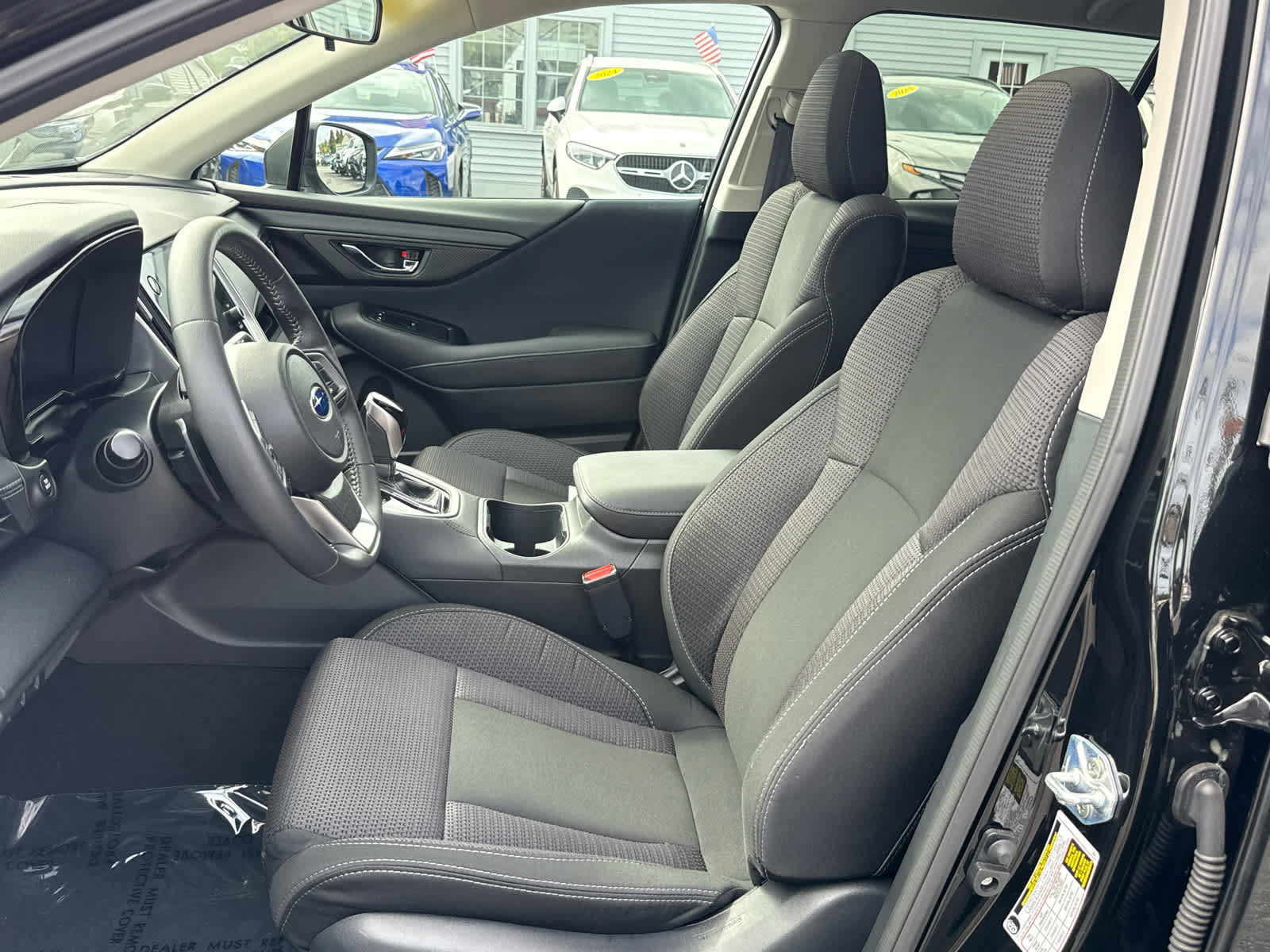 Certified 2025 Subaru Outback Premium AWD/4WD image 9