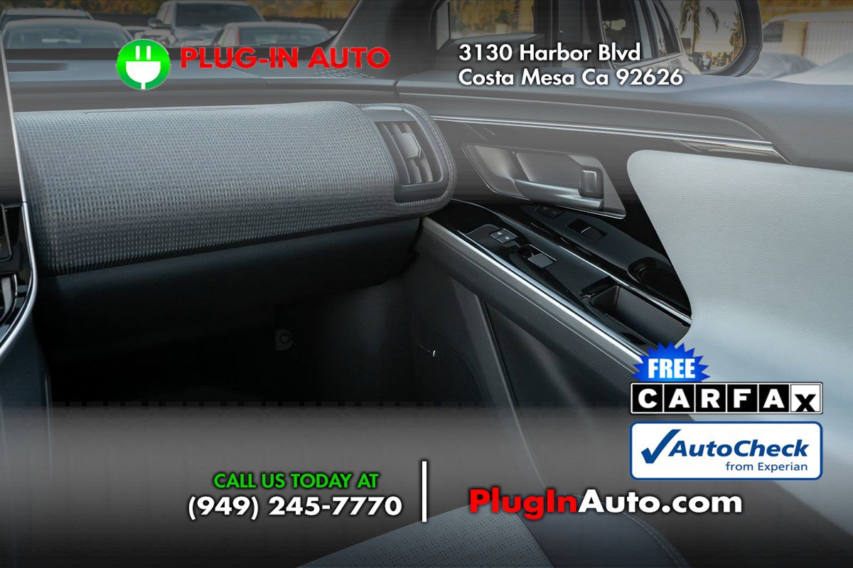 Used 2024 Subaru Solterra Touring w/ Touring Package image 21