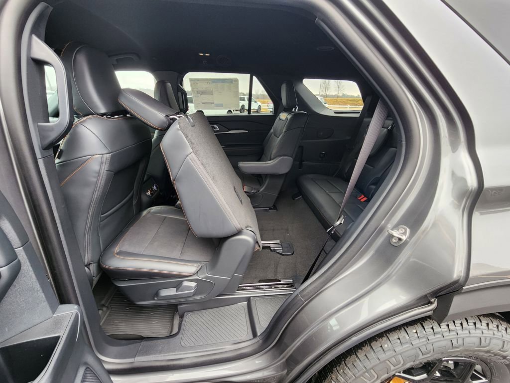 New 2026 Ford Explorer Tremor w/ Tremor Convenience Package image 30