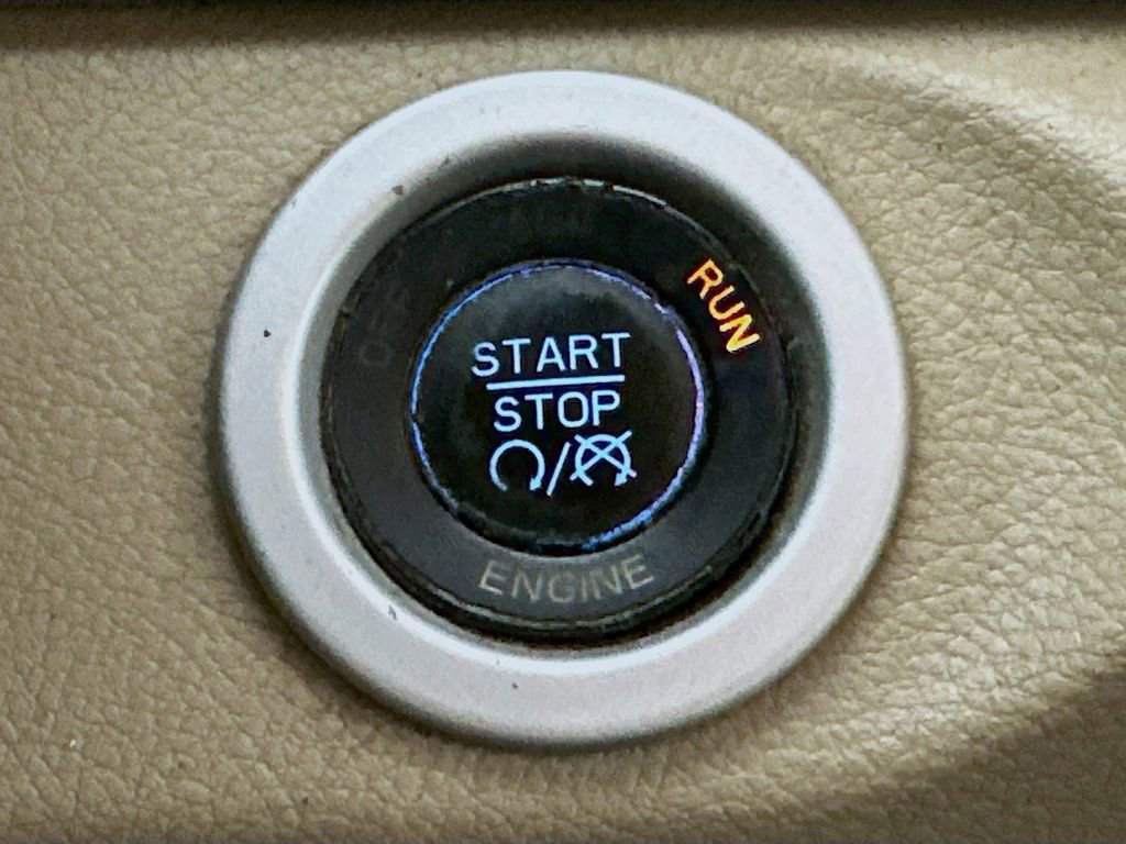 Used 2015 RAM 3500 Laramie AWD/4WD image 26