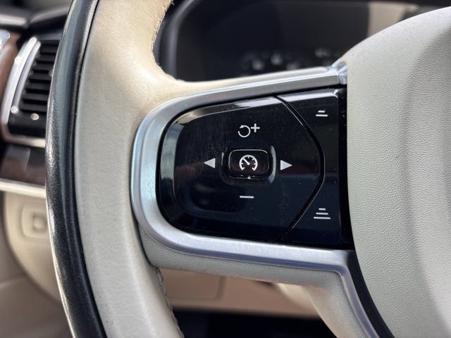 Used 2017 Volvo XC90 T6 Momentum w/ Vision Package AWD/4WD image 29