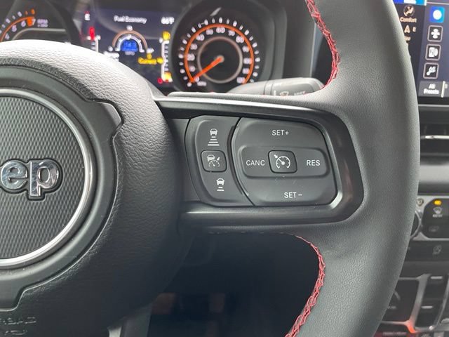 Used 2024 Jeep Gladiator Rubicon AWD/4WD image 15
