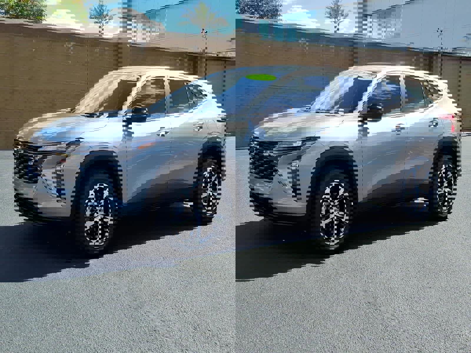 Used 2024 Chevrolet Trax RS image 3