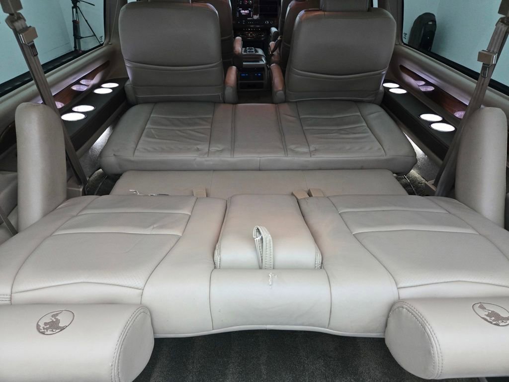 Used 2020 GMC Savana 2500 Extended w/ Enhanced Convenience Package image 9