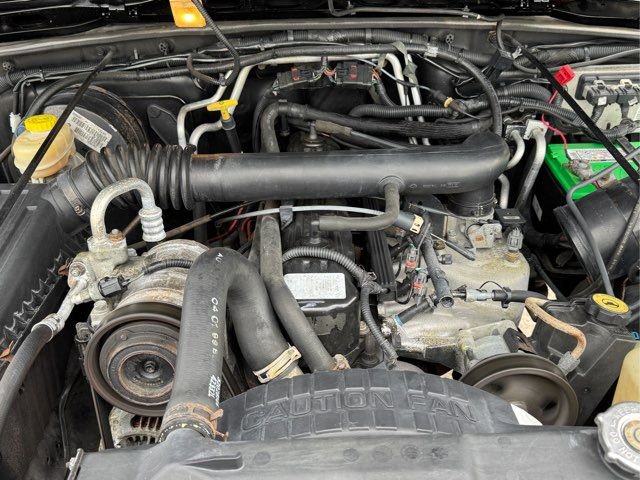 Used 1999 Jeep Wrangler Sahara image 19