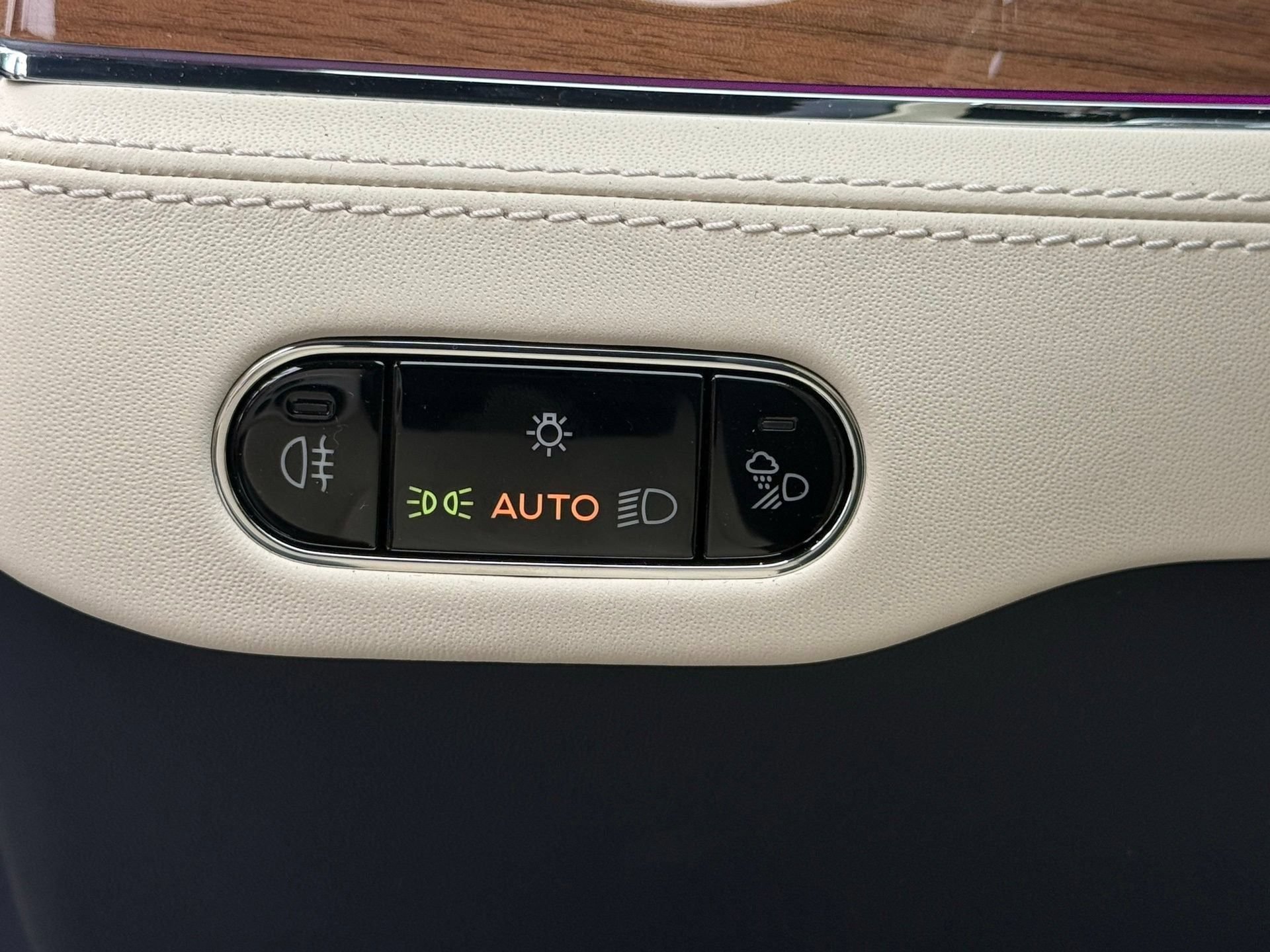 New 2026 Bentley Continental GTC AWD/4WD image 32