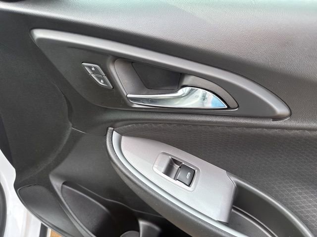 Used 2024 Chevrolet Malibu LT FWD image 46