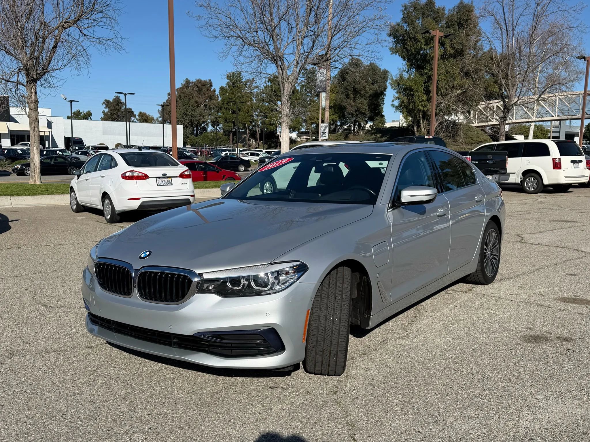 Used 2019 BMW 530e w/ Premium Package image 7