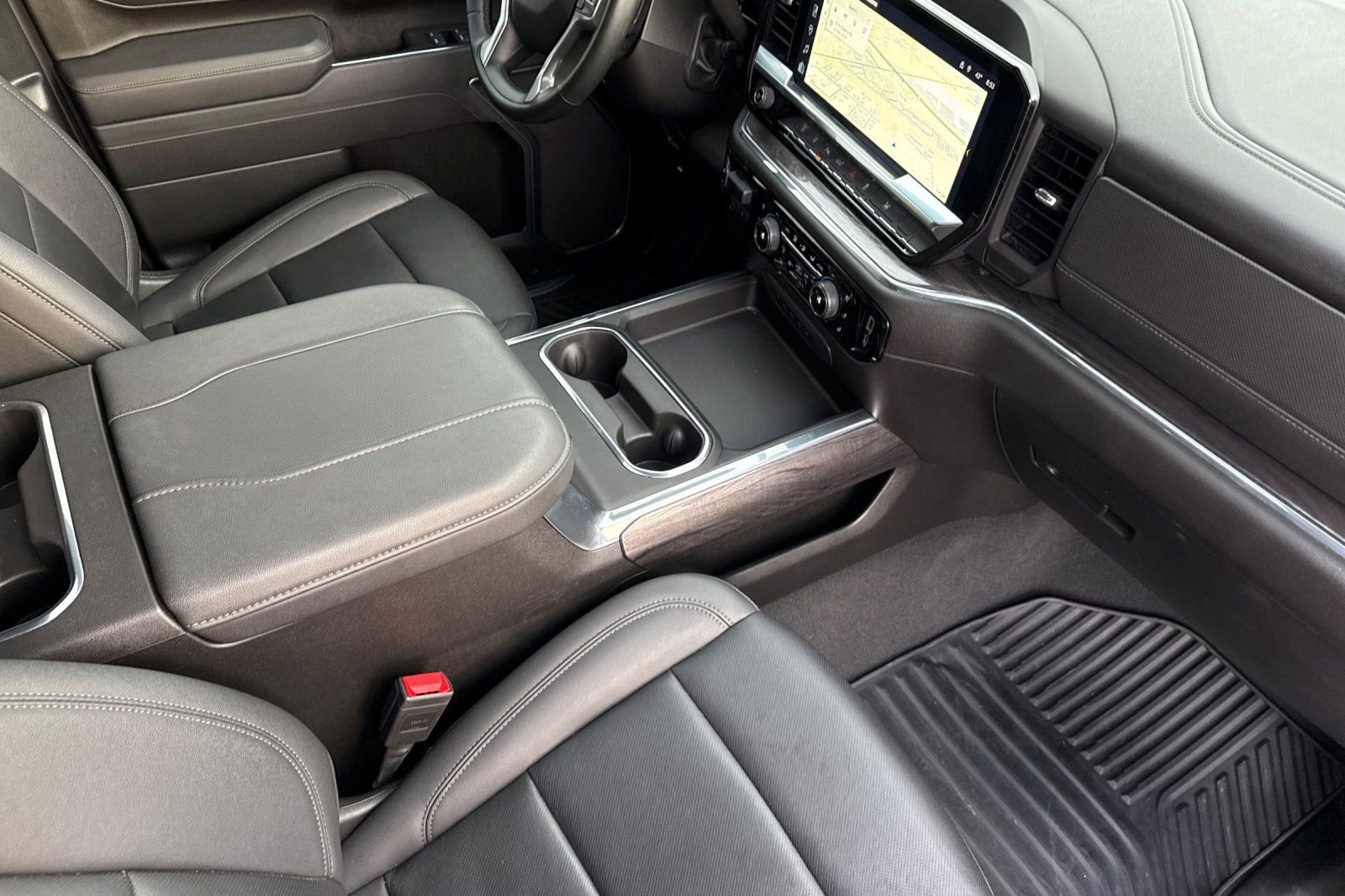 Used 2025 Chevrolet Silverado 3500 LTZ w/ LTZ Plus Package image 15