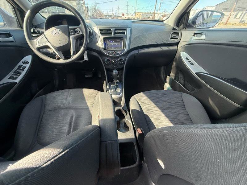 Used 2016 Hyundai Accent SE image 21
