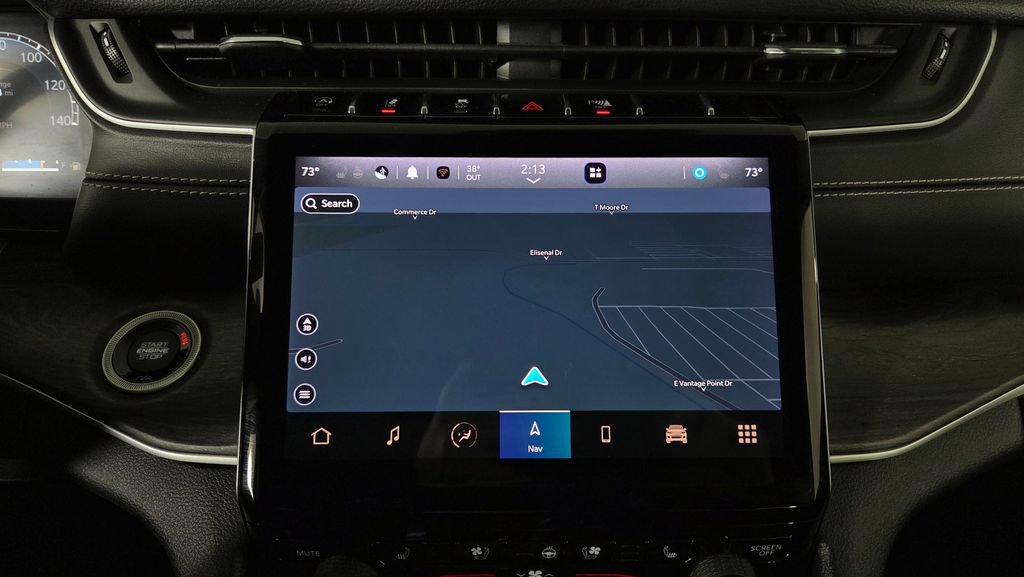 Used 2023 Jeep Grand Cherokee Limited w/ Luxury Tech Group II image 25