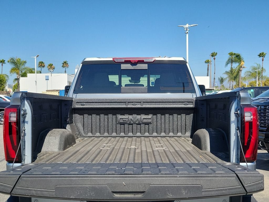 New 2026 GMC Sierra 2500 Denali w/ Denali Reserve Package AWD/4WD image 6