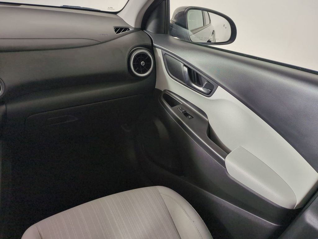 Used 2023 Hyundai Kona SEL FWD image 19