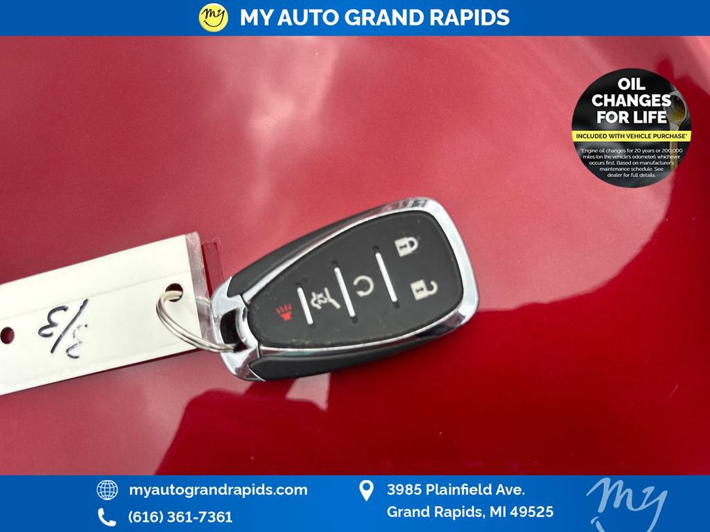 Used 2019 Chevrolet Equinox LT w/ Driver Convenience Package FWD image 34