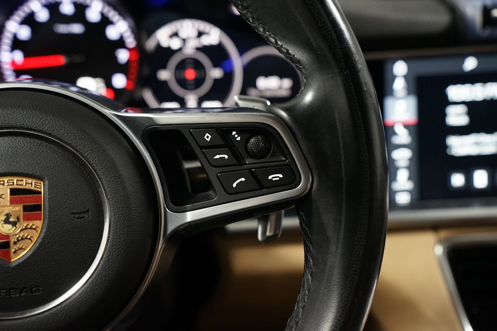 Used 2018 Porsche Panamera image 13