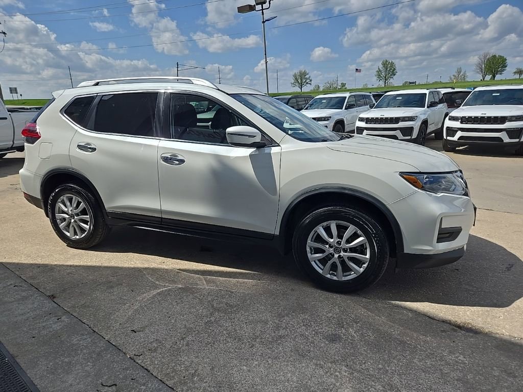 Used 2020 Nissan Rogue SV AWD/4WD image 13