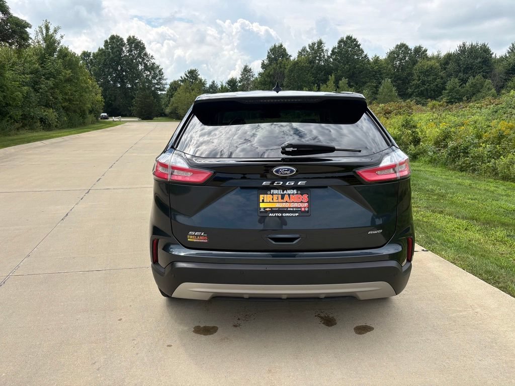 Used 2024 Ford Edge SEL w/ Convenience Package AWD/4WD image 8