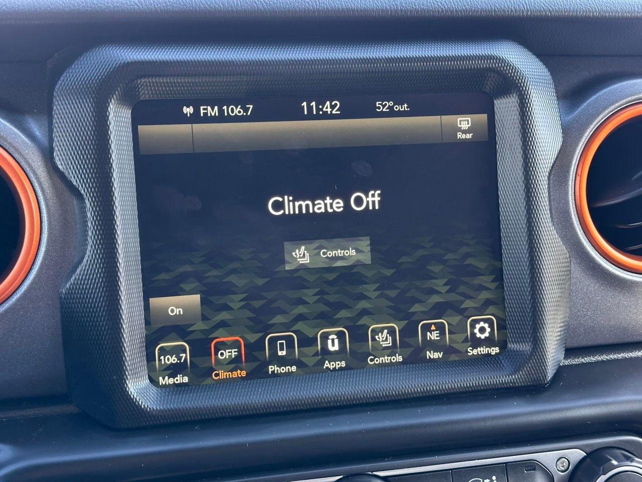 Used 2022 Jeep Gladiator Mojave w/ Cold Weather Group image 32