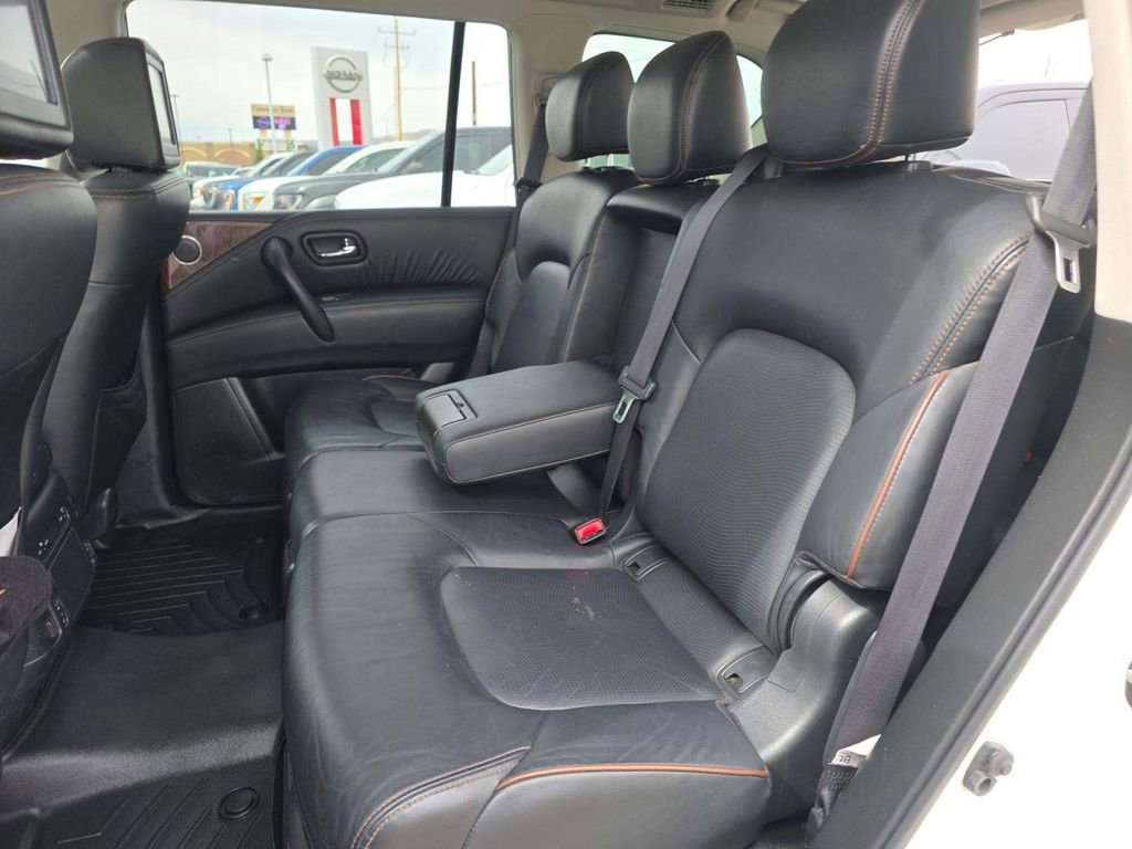 Used 2020 Nissan Armada Platinum w/ Interior Lighting Package image 8