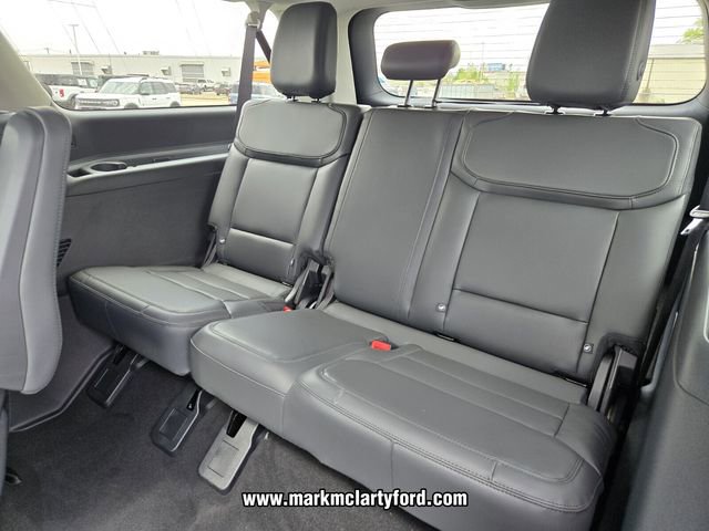 New 2026 Ford Expedition Max Active RWD image 9