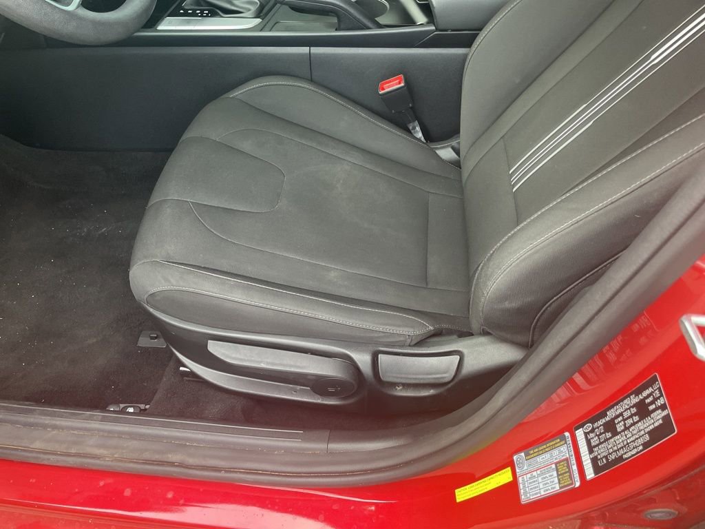 Used 2023 Hyundai Elantra SEL image 19