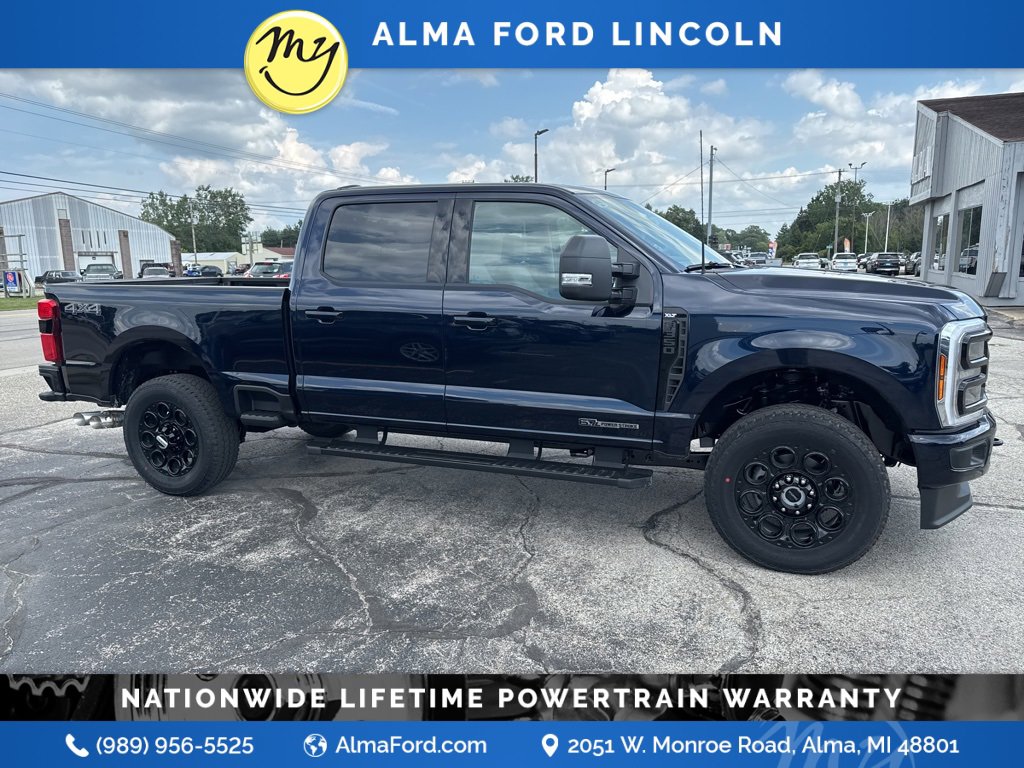 New 2025 Ford F350 XLT w/ Black Appearance Package image 11