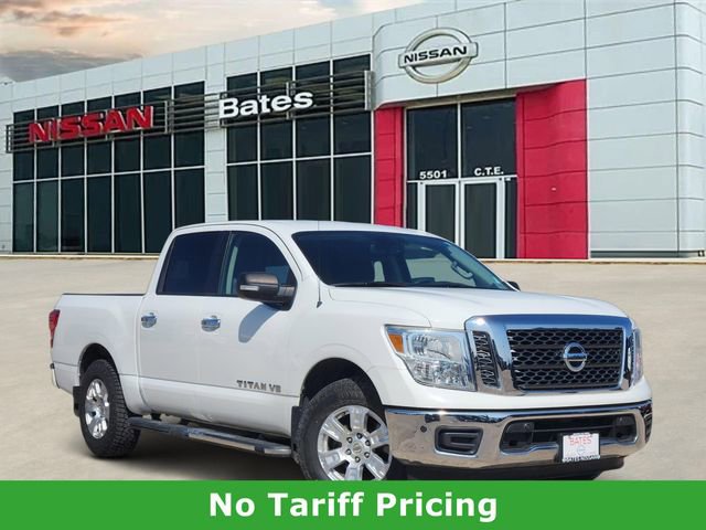 Used 2018 Nissan Titan SV w/ SV Convenience Package