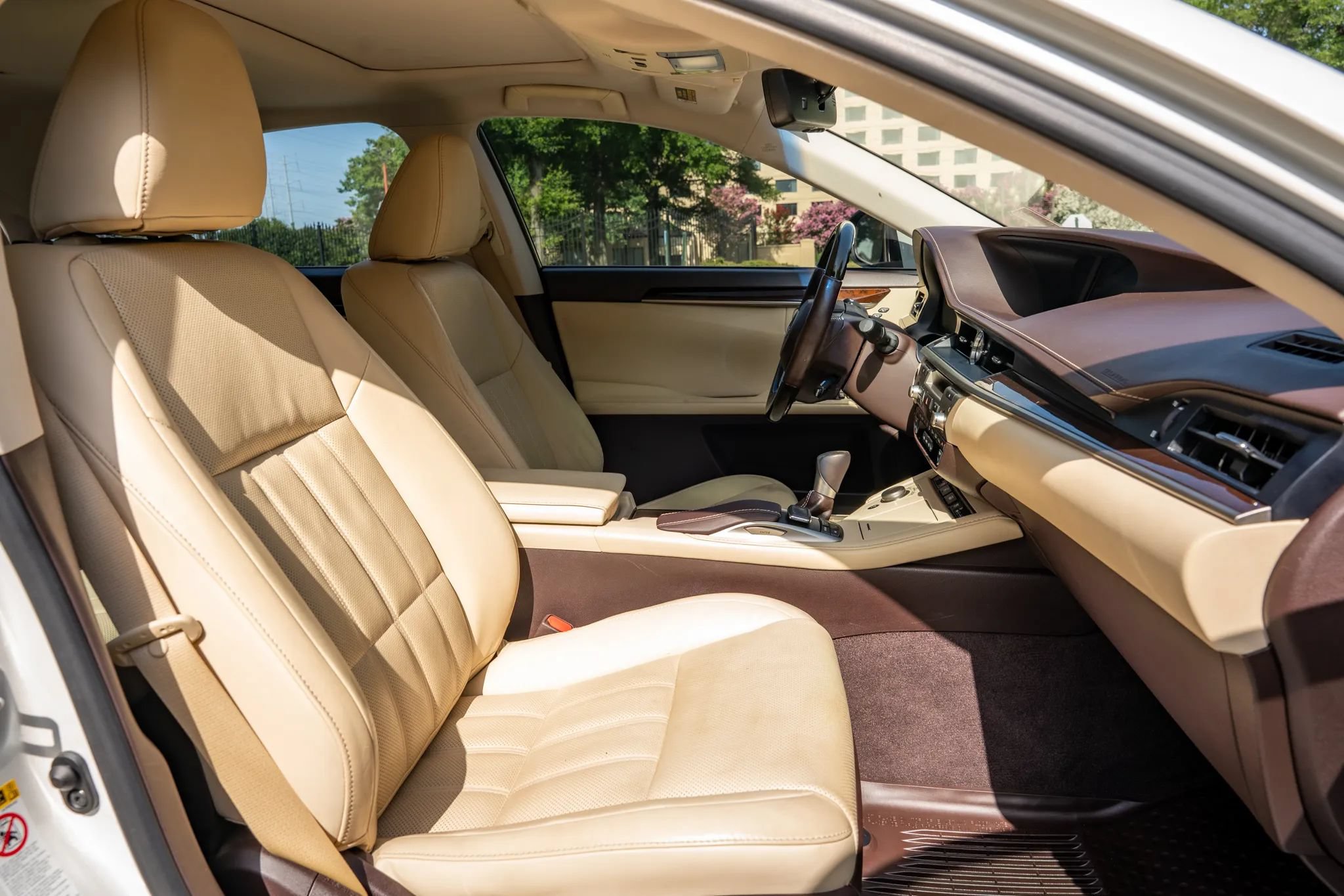 Used 2017 Lexus ES 350 w/ Luxury Package FWD image 18