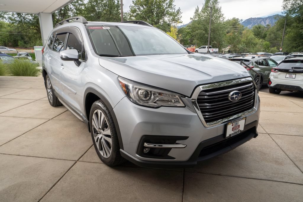 Used 2022 Subaru Ascent Limited w/ Technology Package AWD/4WD image 2