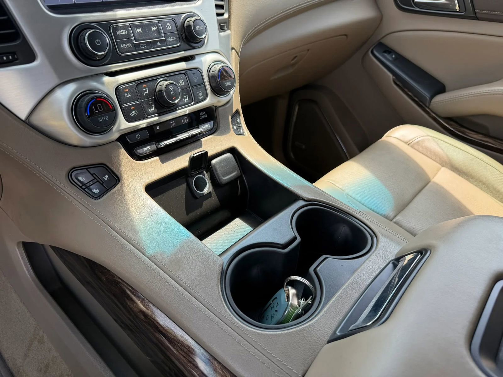 Used 2018 GMC Yukon XL SLT w/ Open Road Package image 24