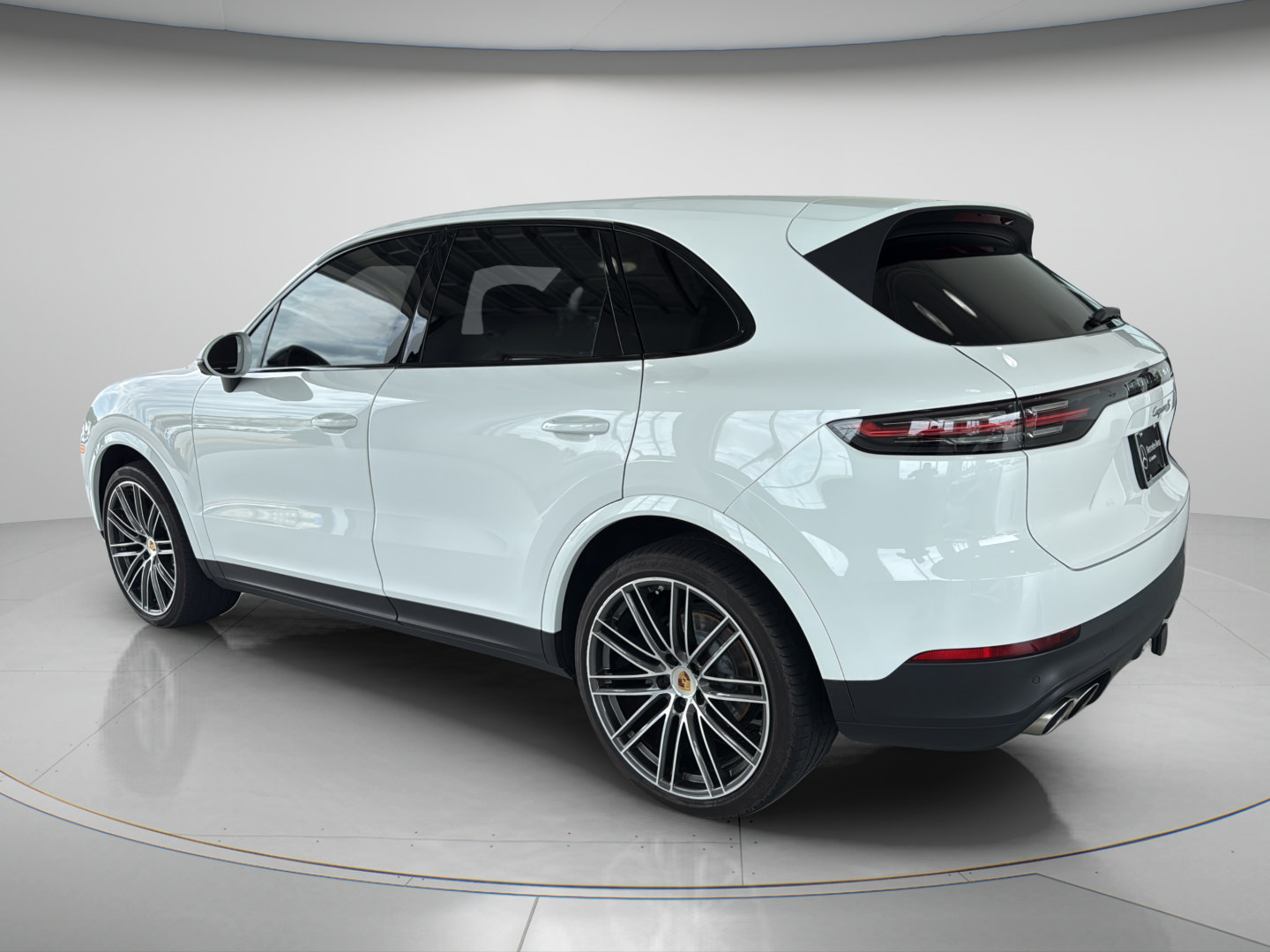 Used 2021 Porsche Cayenne S AWD/4WD image 3