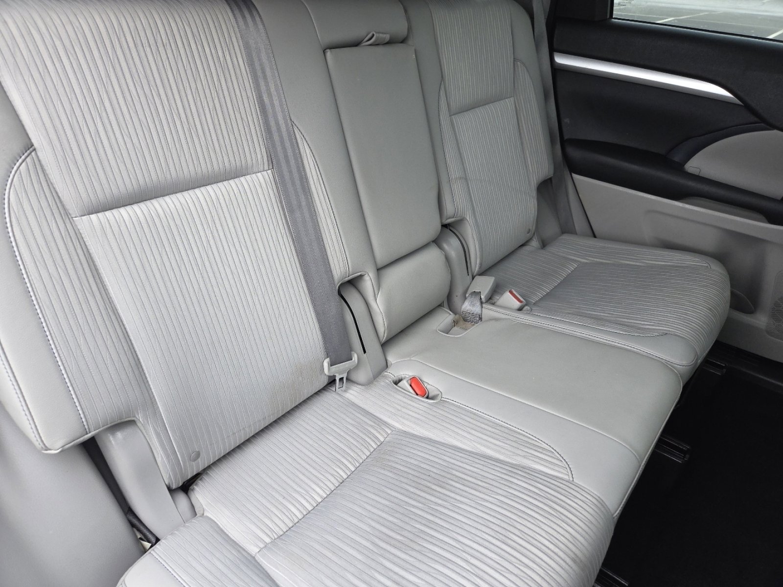 Used 2015 Toyota Highlander Plus image 20