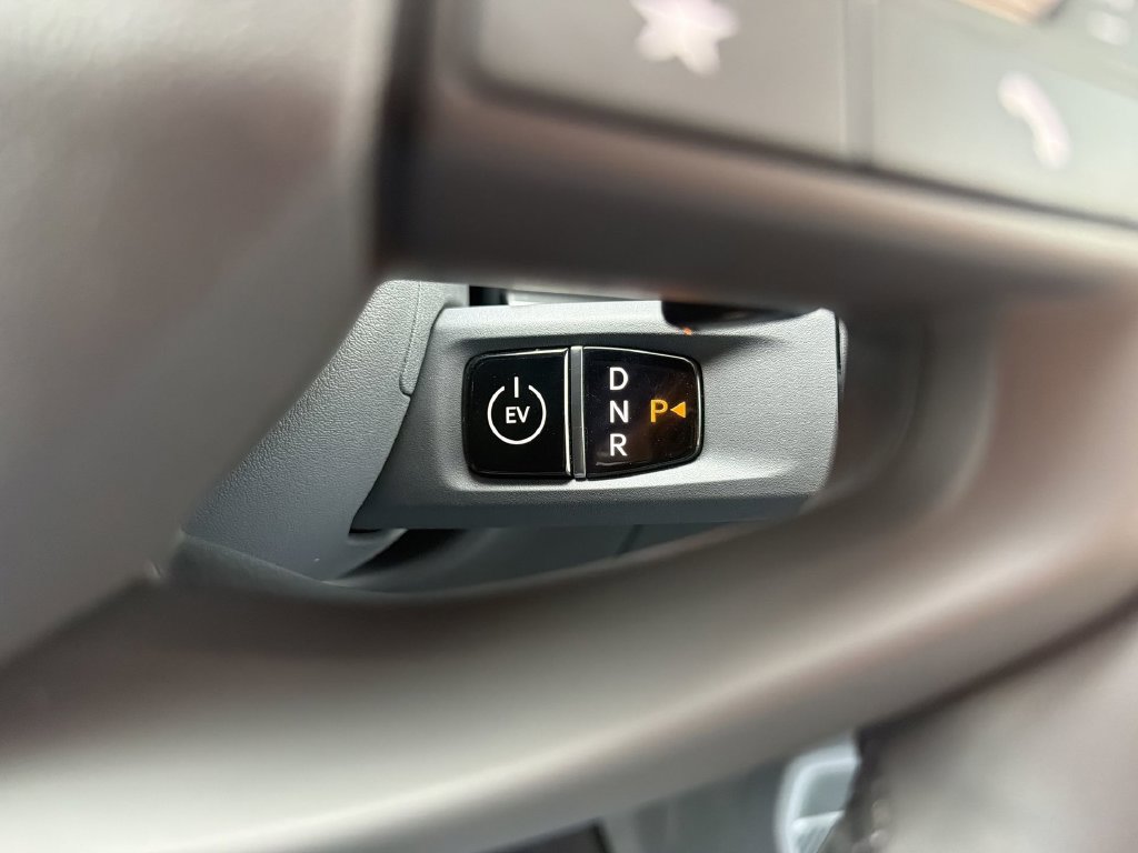 New 2027 Kia EV3 Wind FWD image 23