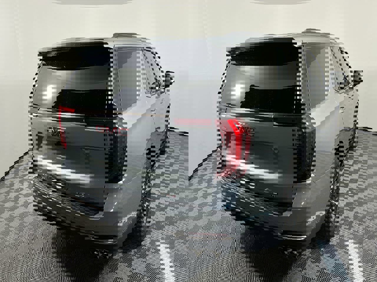 Used 2025 GMC Yukon AT4 Ultimate image 3