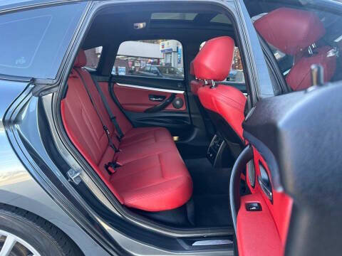 Used 2016 BMW 328i Gran Turismo xDrive AWD/4WD image 9