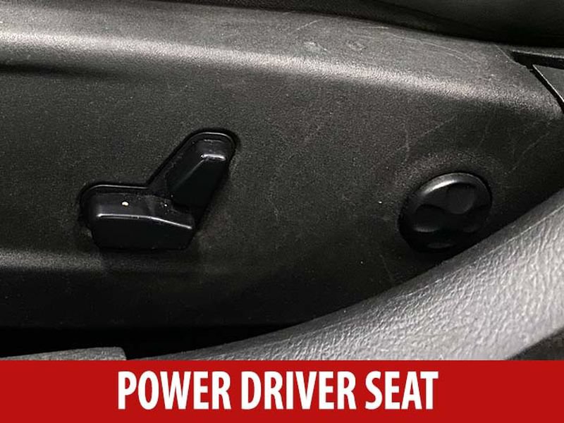 Used 2019 Chrysler 300 S RWD image 7