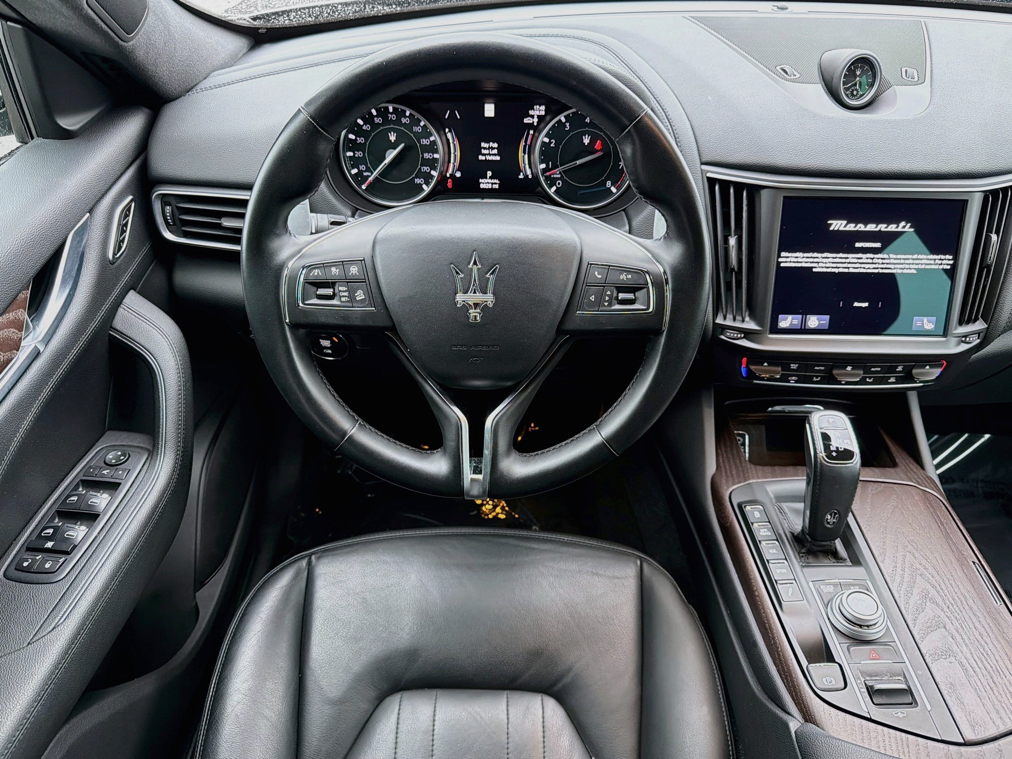 Used 2023 Maserati Levante Modena AWD/4WD image 17