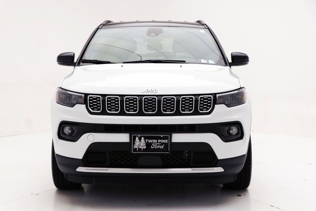 Used 2025 Jeep Compass Limited AWD/4WD image 4