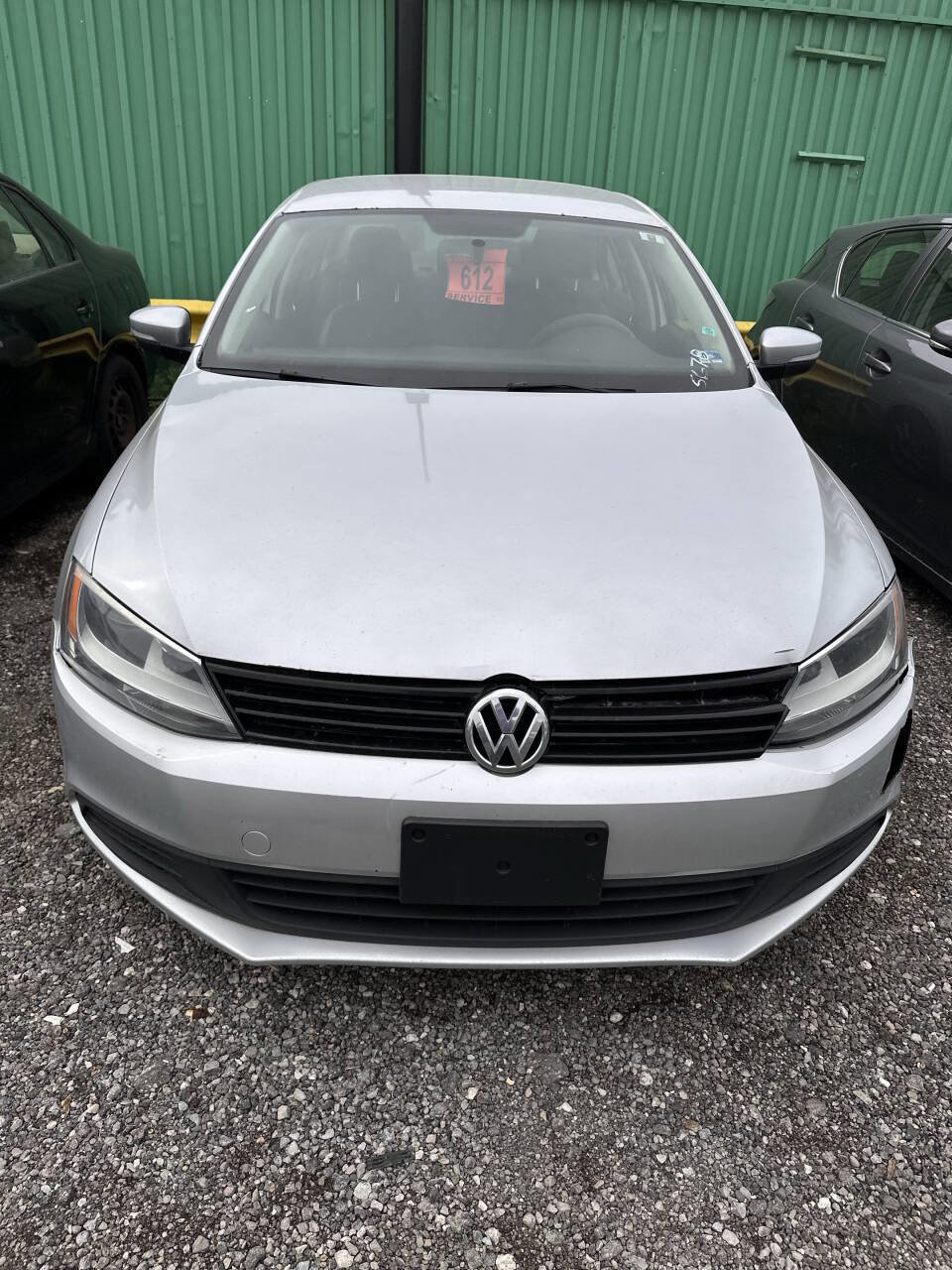 Used 2011 Volkswagen Jetta SE FWD image 2