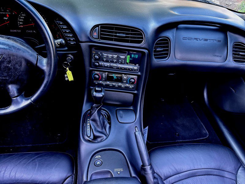 Used 2003 Chevrolet Corvette Convertible w/ Preferred Equipment Group1 RWD image 19